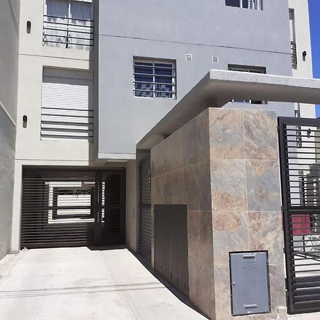 Departamento Witcomb Con Estacionamiento Apartment Bahia Blanca Luaran gambar