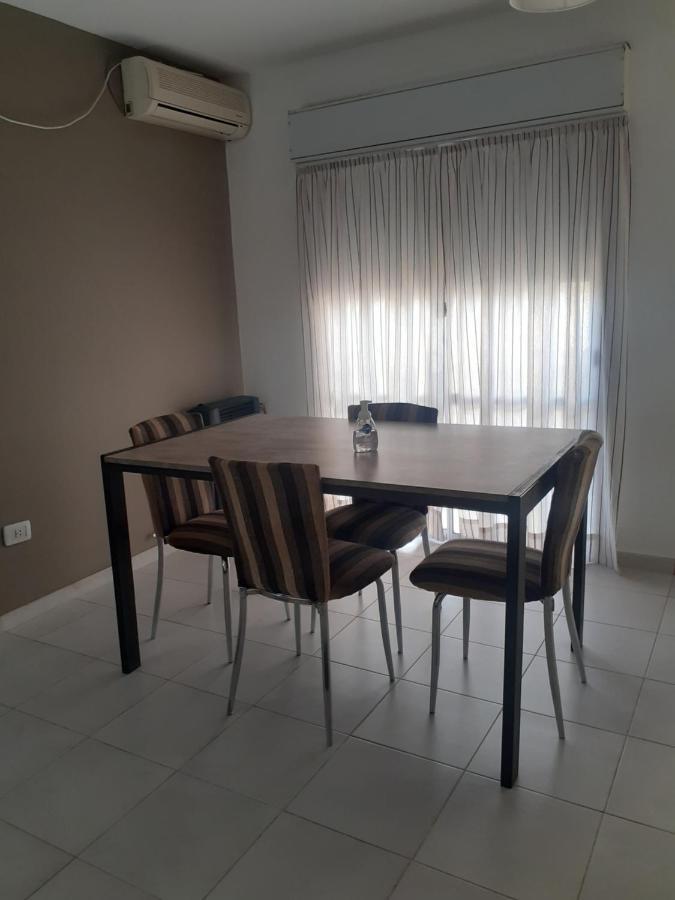 Departamento Witcomb Con Estacionamiento Apartment Bahia Blanca Luaran gambar